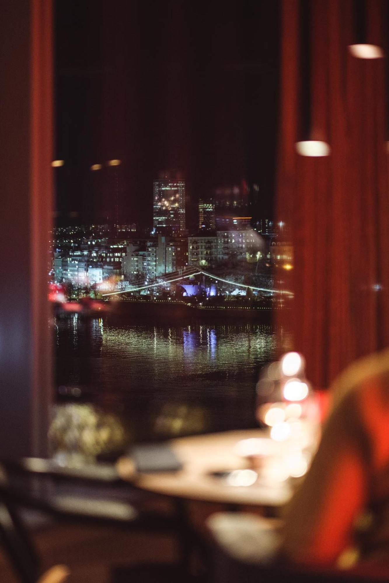 Clarion Hotel The Pier Gothenburg Bagian luar foto
